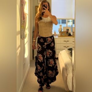 Elevenses Anthropologie Beautiful Black/Floral Floral Dressy/SilkyWide Leg Pants